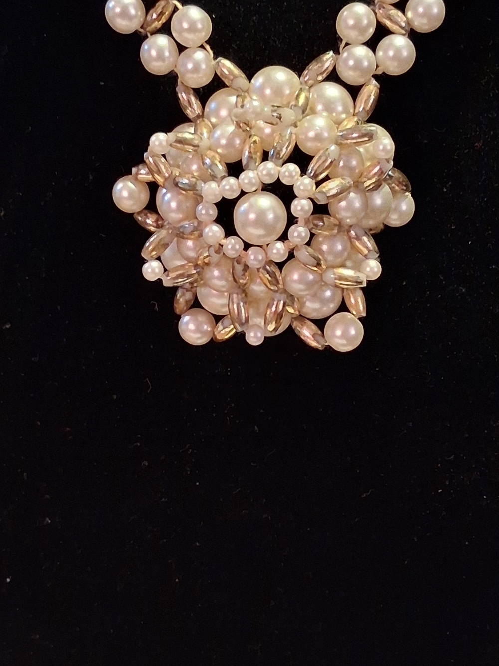 Pearl Cluster Floral Pendant Necklace in Ivory and Gold